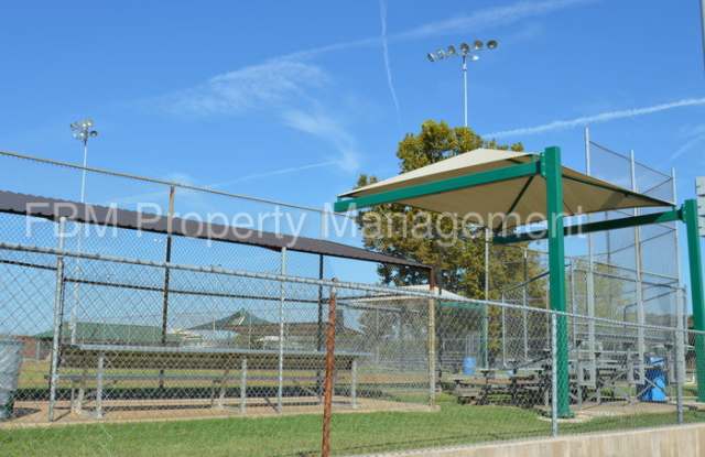 1708 Meadow Lane Gallery 3