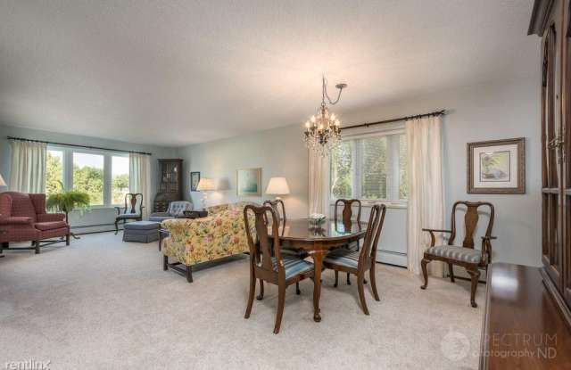 1111 N 1st St Apt 3C - 1111 North 1st Street, Bismarck, ND 58501