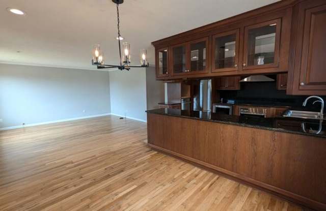 1307 Lawton Avenue Gallery 4