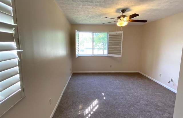 8939 Eagleview Drive Gallery 4