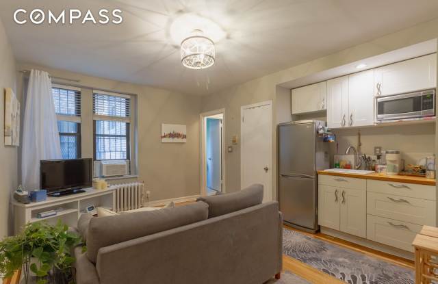 300 8th Avenue photos photos