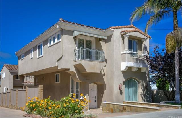 213 N Juanita Avenue - 213 North Juanita Avenue, Redondo Beach, CA 90277
