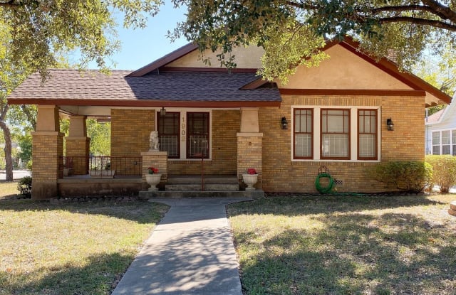1902 W. Gramercy Place - 1902 West Gramercy Place, San Antonio, TX 78201