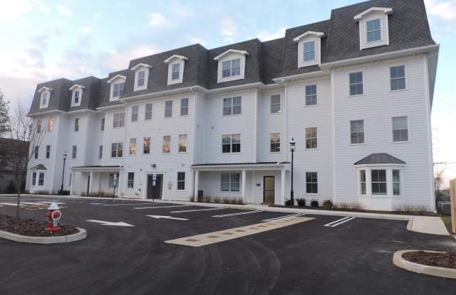 92 Drs James Parker Boulevard unit: 407 photos photos