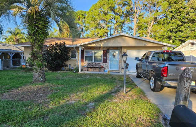 306 Poinciana Ave - 306 Poinciana Avenue, Port Orange, FL 32127