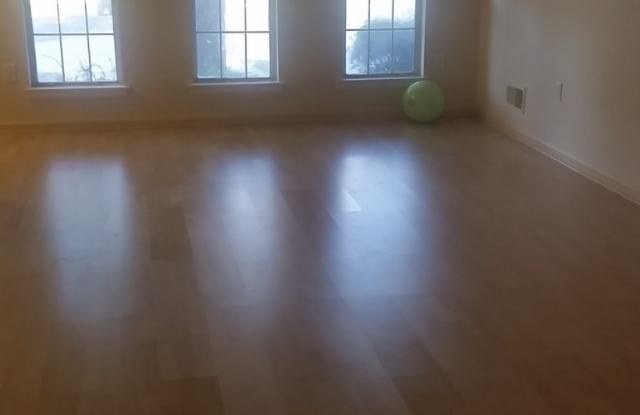 141 Gregory Lane photos photos