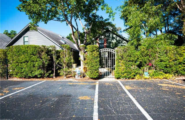 1313 Solana Rd W photos photos
