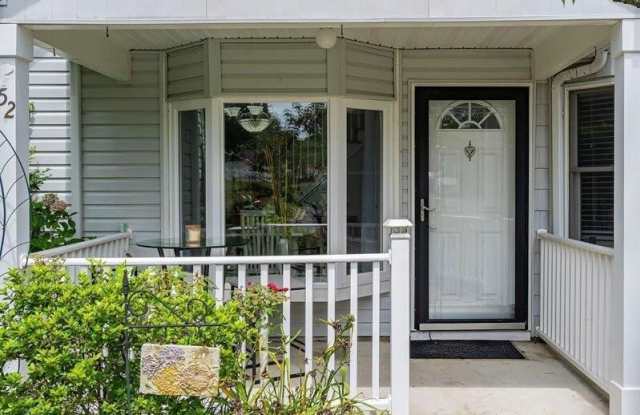 552 Prospect Avenue Gallery 2