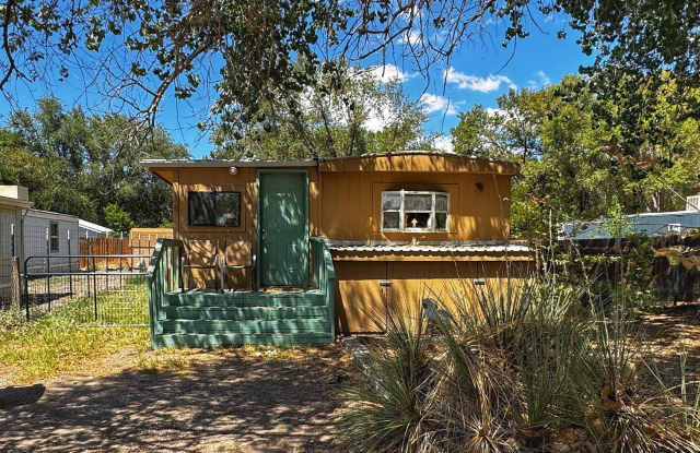 127 ORCHARD Place - 127 Orchard Place, Belen, NM 87002