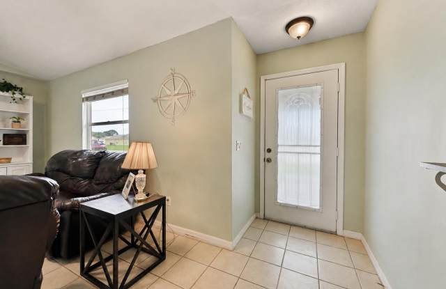 1755 SW Castinet Lane Gallery 4