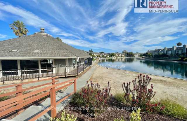 Stunning 2 Bedroom 1.5 Bathroom Waterfront Townhome in Foster City photos photos