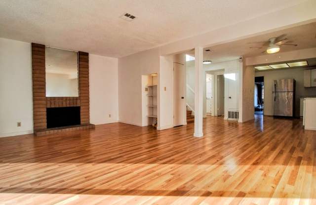 Beautifully Remodeled Two-Story 3bd Duplex w/Attached Garage  Private Yard photos photos