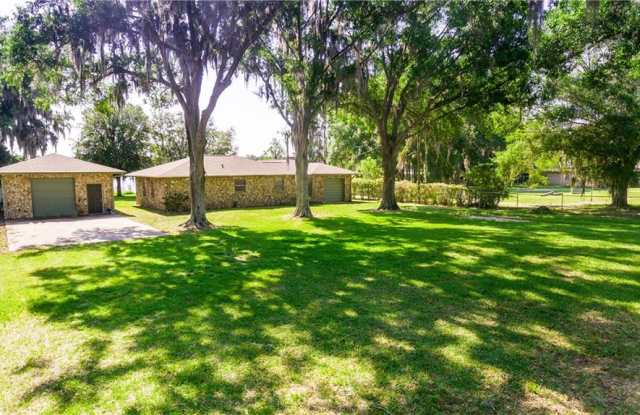 4502 LAND O LAKES BOULEVARD Gallery 4
