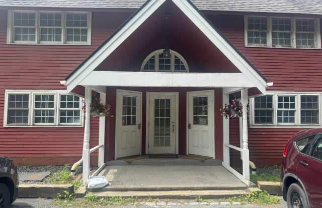 2 bedroom with loft in downtown Quechee photos photos