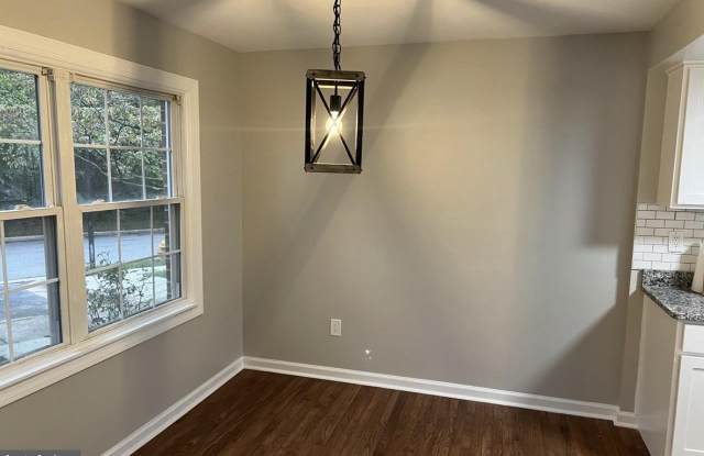 5748 YELLOWROSE Court Gallery 2
