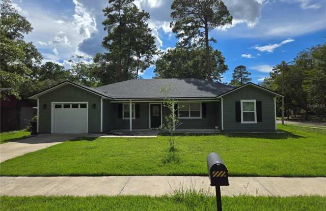 4422 NW 20TH TERRACE - 4422 Northwest 20th Terrace, Gainesville, FL 32605