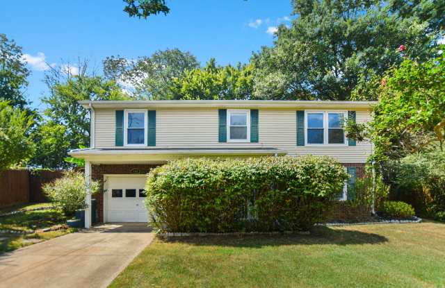 Pet Friendly Three Bedroom! photos photos