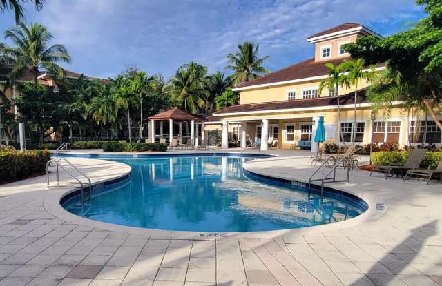 6418 EMERALD DUNES Drive Gallery 1