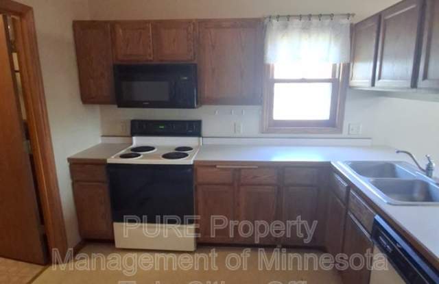 1916 Southpointe Ter - 1916 Southpointe Terrace, Eagan, MN 55122