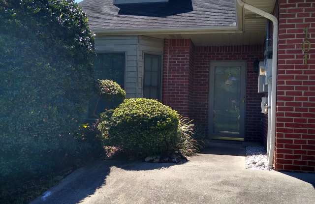 101 Pinewood Drive photos photos