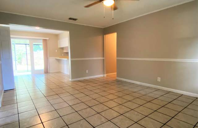 2212 Donegal Ct Gallery 4