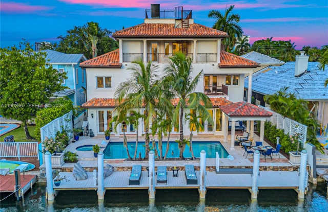 625 Poinciana photos photos