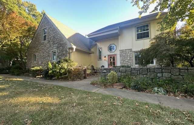 Upscale Secluded Oasis in Bixby - 5 Beds/3.5 Baths - Separate Mother-in-Law Quarters! photos photos