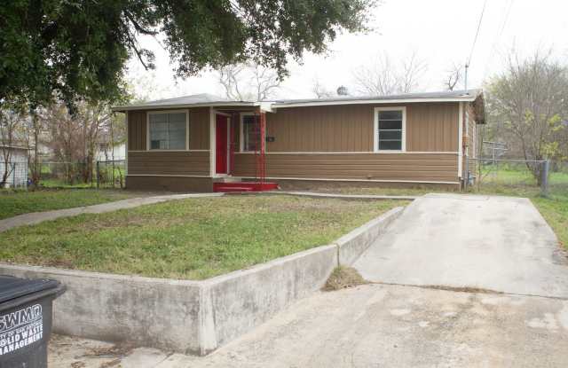 Discover Your New Home in the Heart of San Antonio's East Side Gallery 3