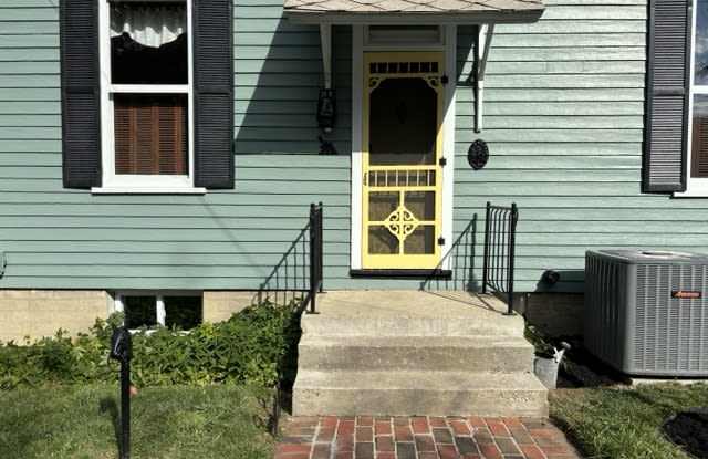 312 Cox Street Gallery 2
