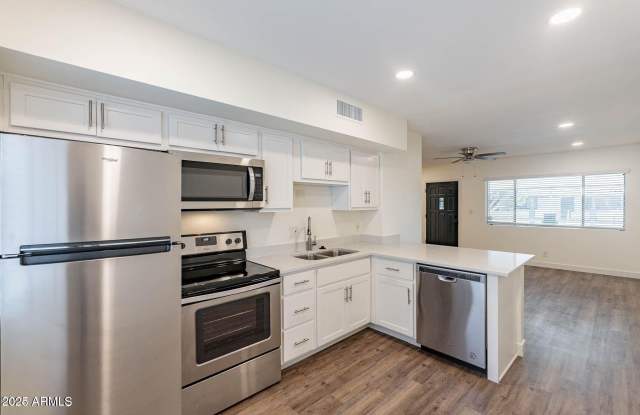 749 E MONTEBELLO Avenue - 749 East Montebello Avenue, Phoenix, AZ 85014
