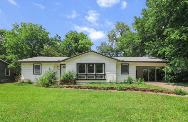 Fully Renovated Home in Fayetteville Gallery 4