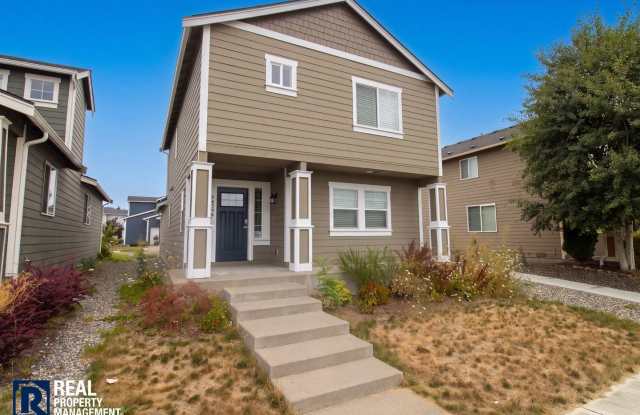 Bright Newer Yelm Home with Open-Concept Living, Park Views & 2-Car Garage! photos photos
