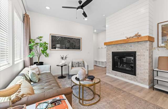 4110 Saylor Lane B Gallery 3