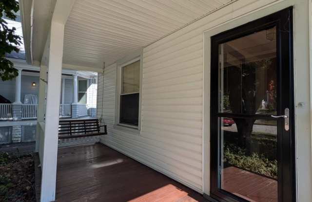 4114 Ballard Avenue Gallery 2