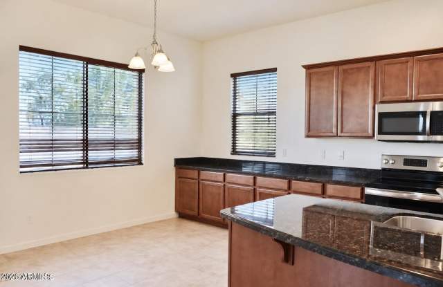 2834 E ALOE Place Gallery 4