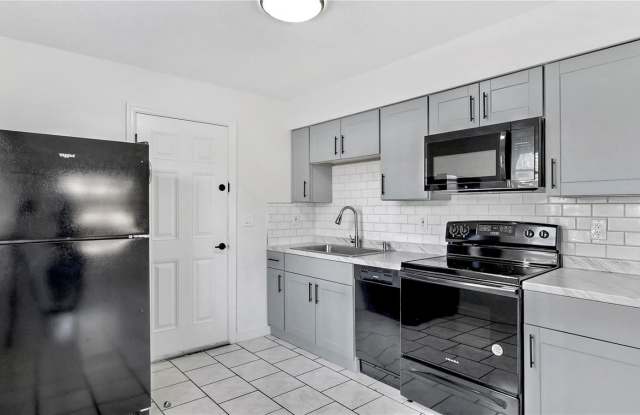 1204 E SENECA AVENUE Gallery 3