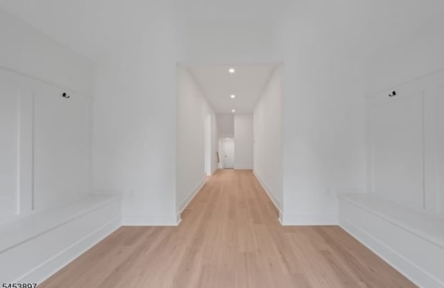 20 Lexington Ave Gallery 4