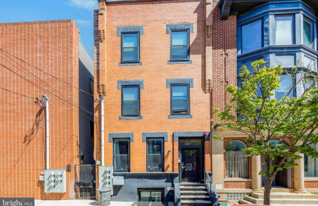 2011 E SUSQUEHANNA AVENUE - 2011 East Susquehanna Avenue, Philadelphia, PA 19125