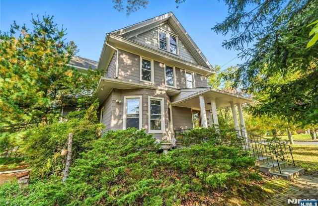 150 Tappan Road 3 - 150 Tappan Road, Harrington Park, NJ 07640