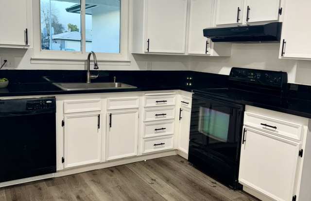 5946 East Pontiac Way Gallery 3