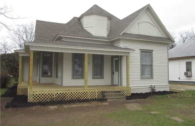 303 N. Douglas Ave. - 303 North Douglas Avenue, Cleburne, TX 76033