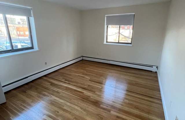 2-Bed w/H&HW + parking @ Boston Landing OCT Gallery 4