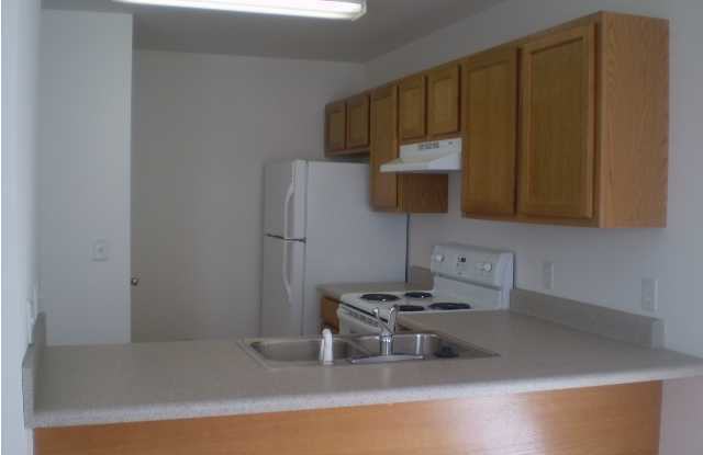 27 NW Baywood Court Gallery 2