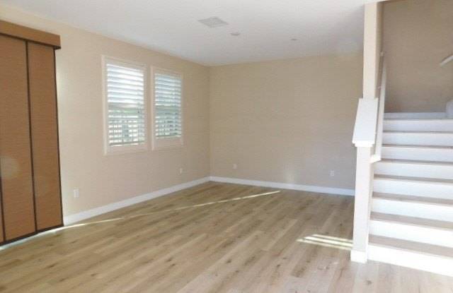 299 E Arrow Highway Gallery 2