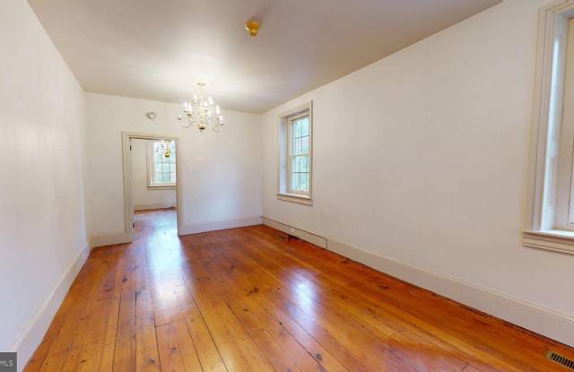 1282 S MAIN Street Gallery 2