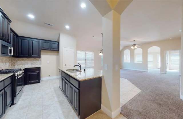 5205 Ambergate Lane Gallery 3