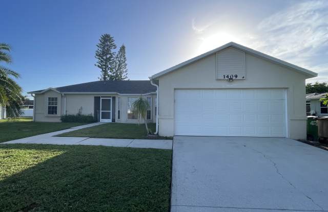 1409 SW 11th Pl photos photos 1409 SW 11th Pl photos photos