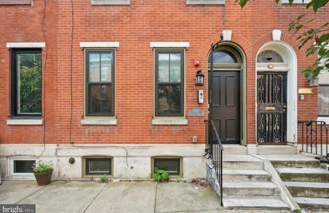 1530 CHRISTIAN Street unit: 1 - 1530 Christian Street, Philadelphia, PA 19146
