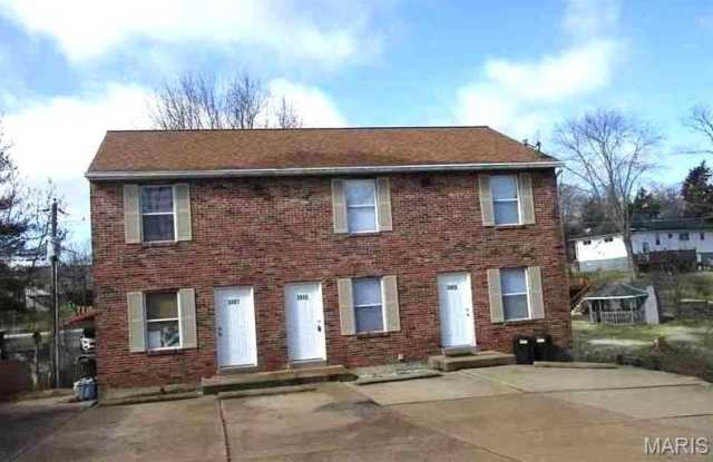 3865 Crest Circle photos photos