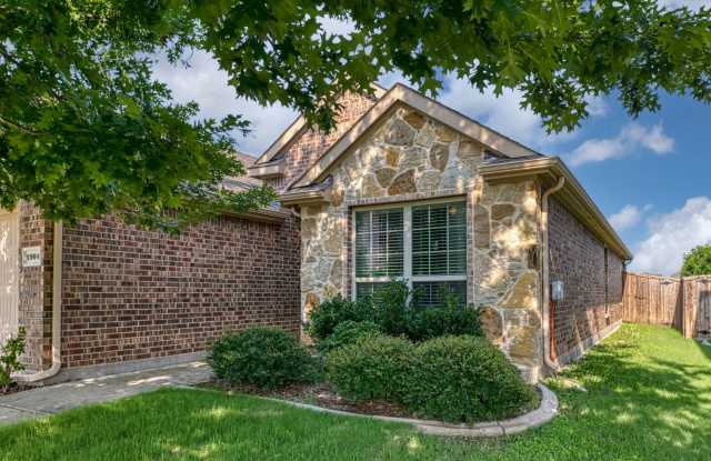 This adorable rental home holds all your favorite features for modern living in the up-and-coming city of Anne! photos photos